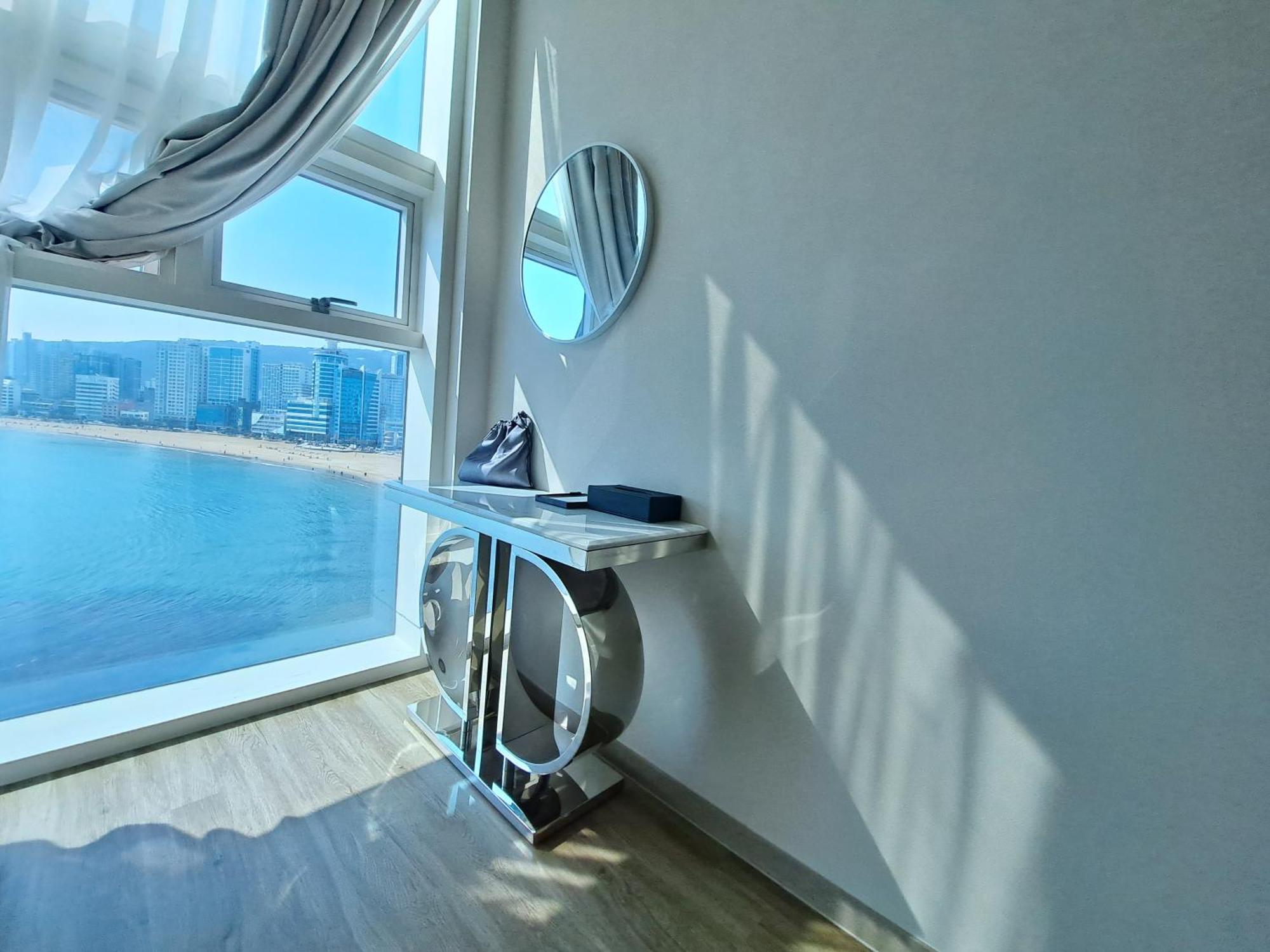 Ocean The Point Hotel Busan Exteriör bild